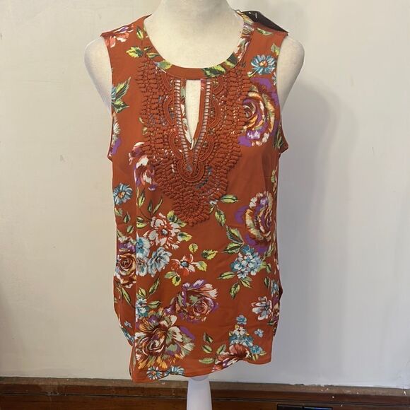 COPY - COPY - Daniel Rainn burnt orange floral mixed media sleeveless blouse Si… - Picture 1 of 10
